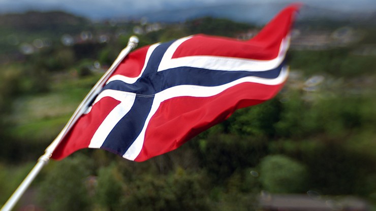 Norwegia wprowadzi ściślejsze kontrole graniczne. Przedłuża alert antyterrorystyczny