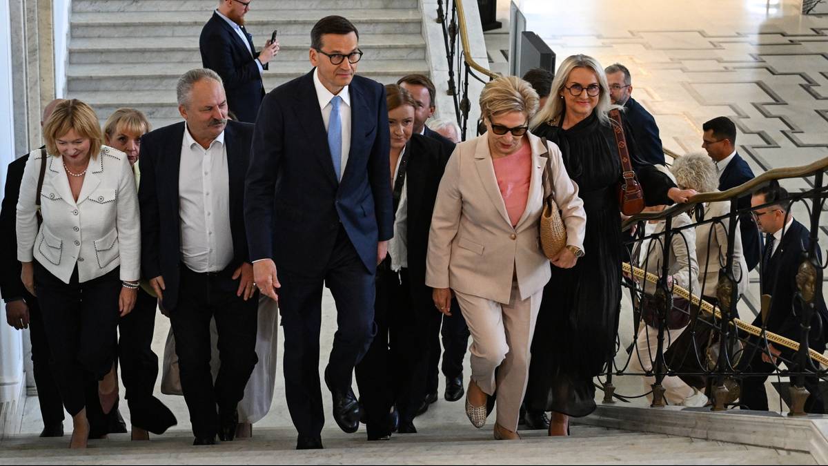 Polityczna burza po decyzji Morawieckiego. "Odprysk" kontra "agonia PiS"