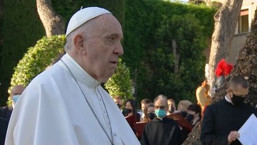 Papież z bólem serca śledzi doniesienia z Kanady