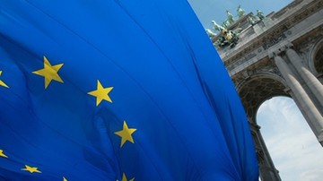 UE wzywa kolejne kraje do nałożenia sankcji na Rosję za zajęcie Krymu
