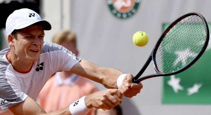 French Open: Djokovic za mocny dla Hurkacza