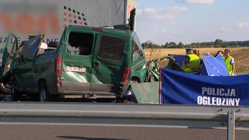 Lublin: 5 osób zginęło w zderzeniu busa z ciężarówką
