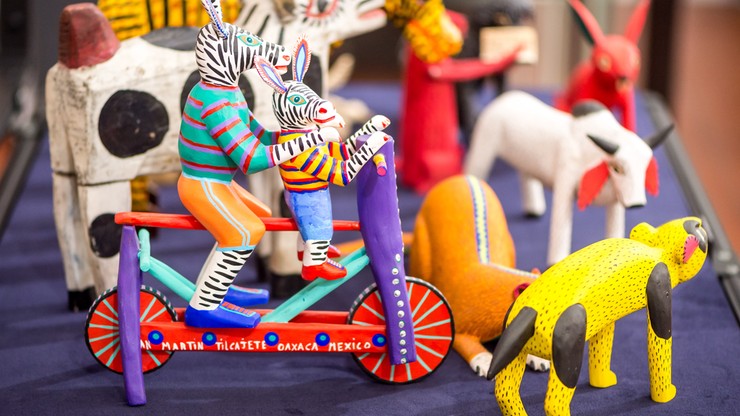 Z Madagaskaru, Kuby, Peru, Japonii, Meksyku - "Zabawki w kulturach świata", wystawa w Toruniu