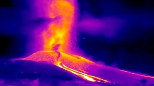 28.09.2021 05:58 Z wulkanem na Kanarach dzieje się coś dziwnego. Wkracza w nową fazę, która może być jeszcze groźniejsza
