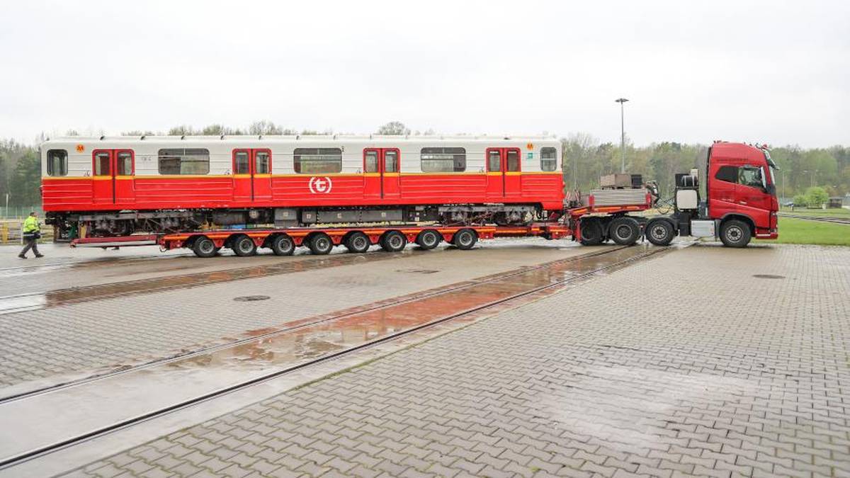 Afera z wagonami metra z Warszawy dla Ukrainy. Wykryli finansowy przekręt