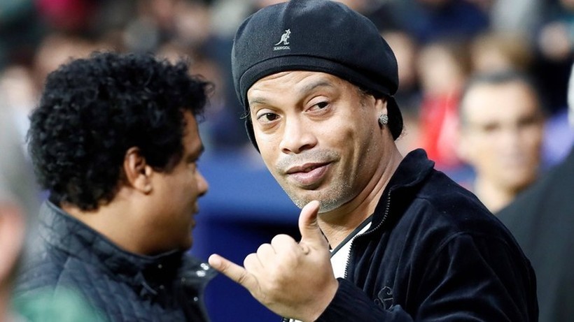 Syn Ronaldinho przejdzie testy w młodzieżowej drużynie Barcelony