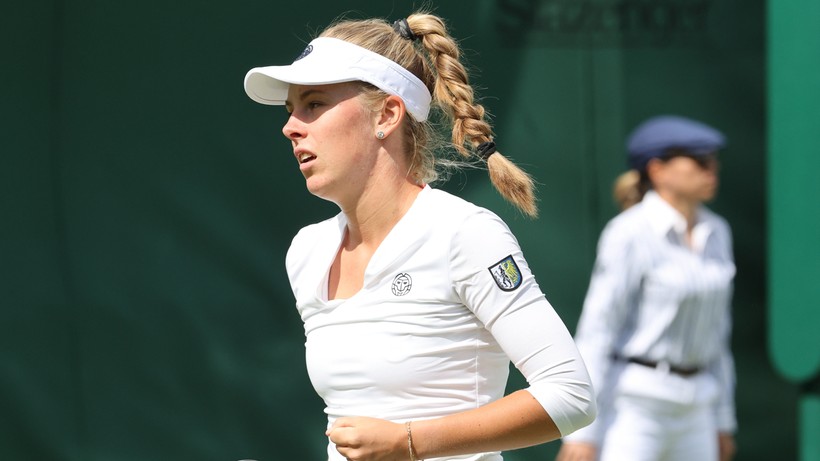Wimbledon: Magdalena Fręch - Anna Karolina Schmiedlova. Polka wywalczyła awans