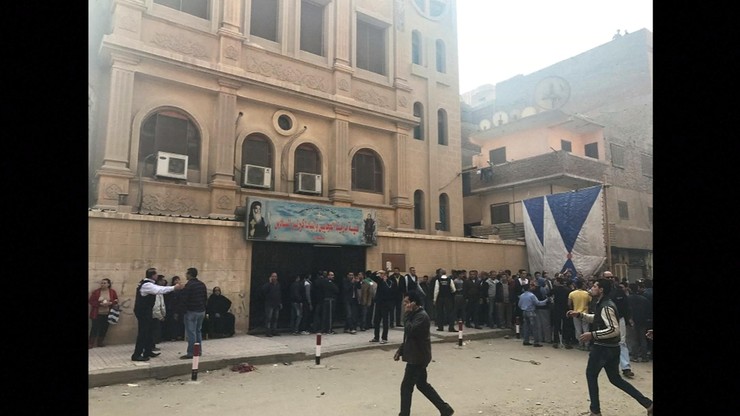 Atak na koptyjski kościół na przedmieściach Kairu. 10 osób nie żyje, w tym napastnik