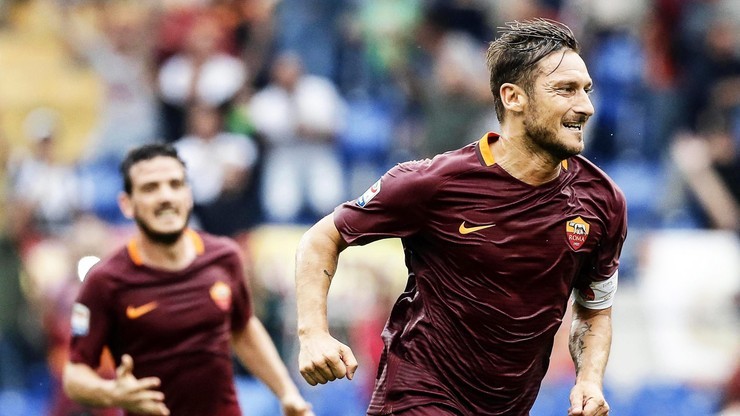 Totti show! Legenda AS Roma wciąż w formie (WIDEO)