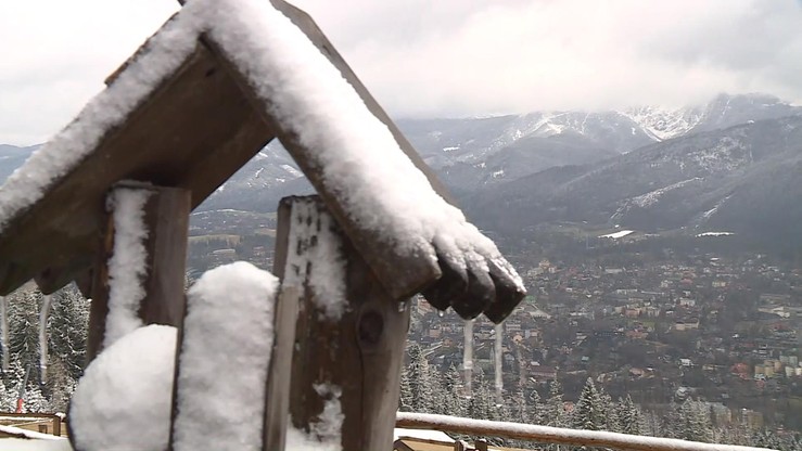 W Tatrach przybywa śniegu. Wzrasta zagrożenie lawinowe