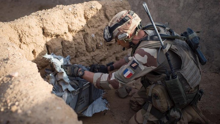 Francja wyśle żołnierzy do Nigru w ramach operacji antyterrorystycznej