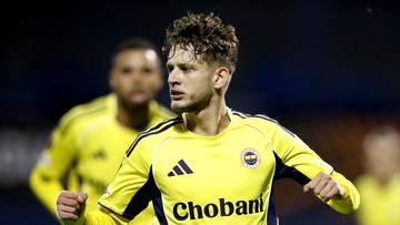 Bramka Sebastiana Szymańskiego! Pierwszy "polski" gol w fazie ligowej Ligi Europy (WIDEO)