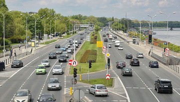 Wypadek na Wisłostradzie w Warszawie. Trasa jest zablokowana