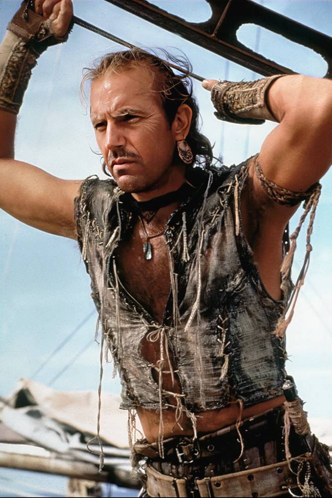 Filmowe piątki w Czwórce: Żeglarz, Enola i „Wodny świat”