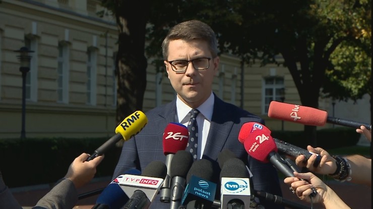 KE chce kar dla Polski. Piotr Müller przedstawił stanowisko rządu