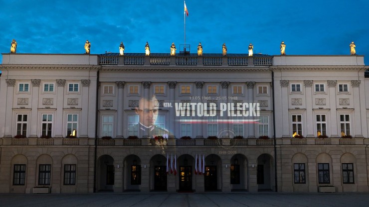 Iluminacja na Pałacu Prezydenckim w 70. rocznicę śmierci Witolda Pileckiego