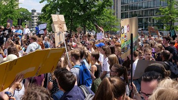 Demonstracje w Polsce, Belgii, Niemczech i na Węgrzech. Chodzi o gaz
