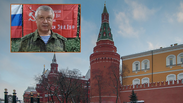 Portret mężczyzny w mundurze wojskowym na tle flagi z symbolem sierpa i młota, obok zdjęcie Kremla w zimowej scenerii.