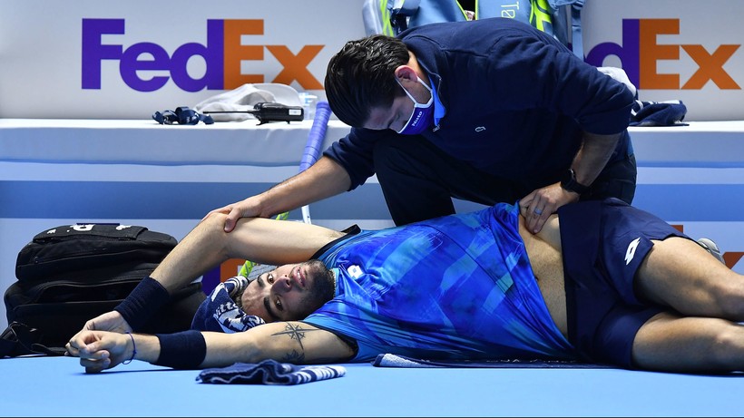ATP Finals: Krecz Matteo Berrettiniego w meczu grupowych rywali Huberta Hurkacza