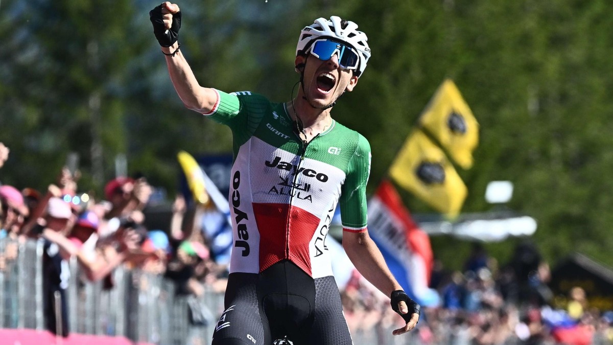 Reprezentant gospodarzy najlepszy na 18. etapie Giro d'Italia. Thomas nadal liderem