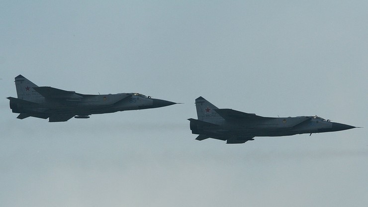 Myśliwce NATO i fińskie przechwyciły rosyjskie samoloty koło Estonii