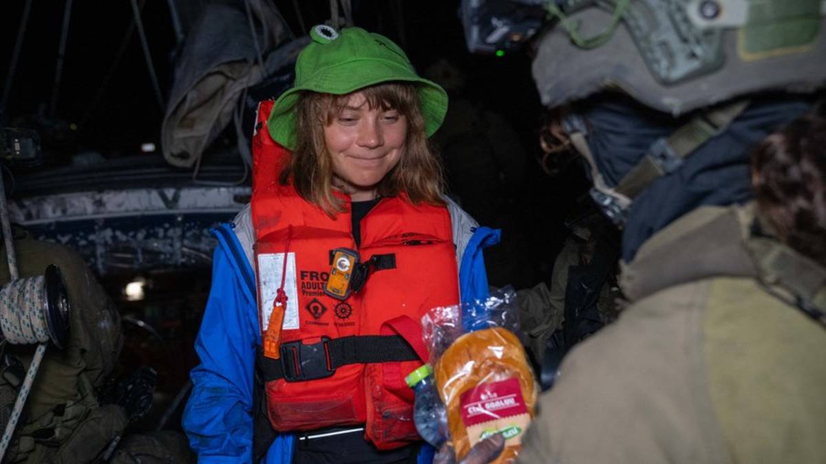 "Jacht selfie" zatrzymany przez izraelskich żołnierzy. Na podkładzie Greta Thunberg