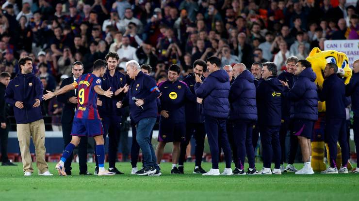 Robert Lewandowski pożegnany na Camp Nou