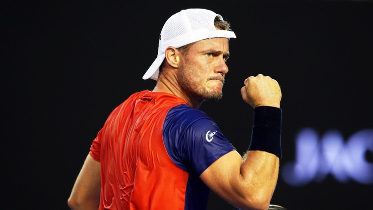 Australian Open: Hewitt wygrał i opóźnił zakończenie kariery