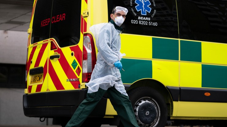 Wielka Brytania: 684 zgonów w ciągu doby z powodu koronawirusa