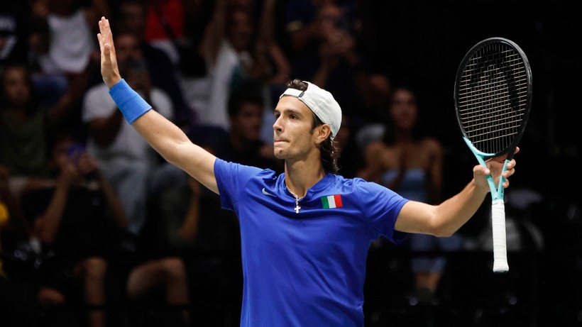 ATP w Neapolu: Zwycięstwo Lorenzo Musettiego