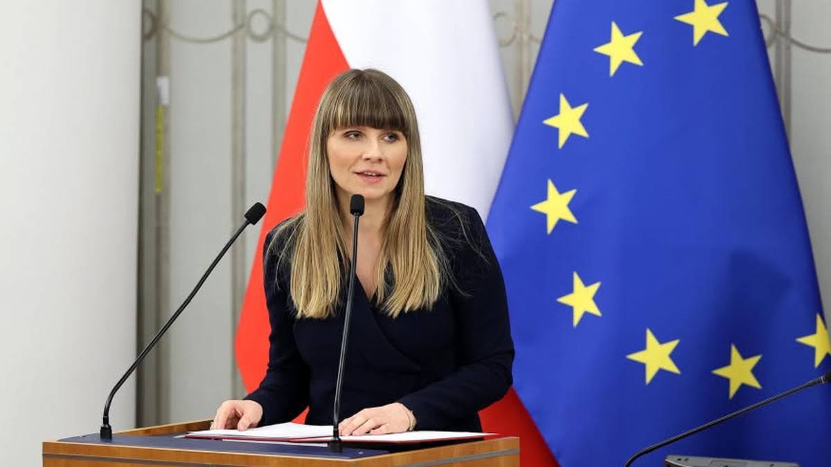 "16 umów, 224 tys. na koncie". Rzeczniczka praw dziecka komentuje nowe doniesienia