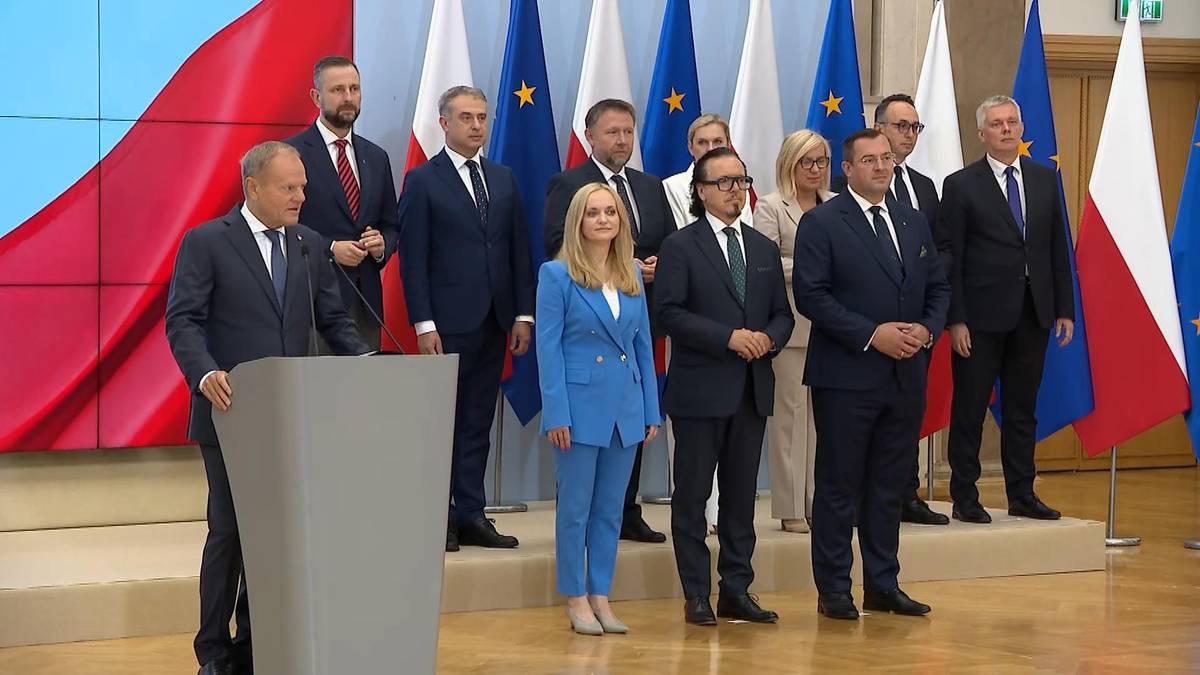 Zmiany w rządzie. Konferencja prasowa Donalda Tuska [OGLĄDAJ]
