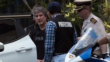Korupcja, kierowanie organizacją przestępczą, pranie brudnych pieniędzy. Były wiceprezydent Argentyny aresztowany