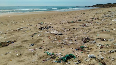 10.02.2021 06:00 Sztuczna inteligencja wykrywa z powietrza plastik obecny w wodzie