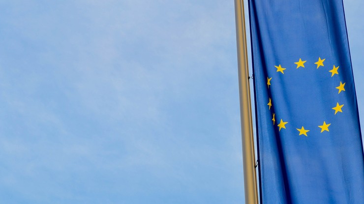 "Rozluźnienie" UE i podział jej kompetencji - pomysły PiS na reformę Unii