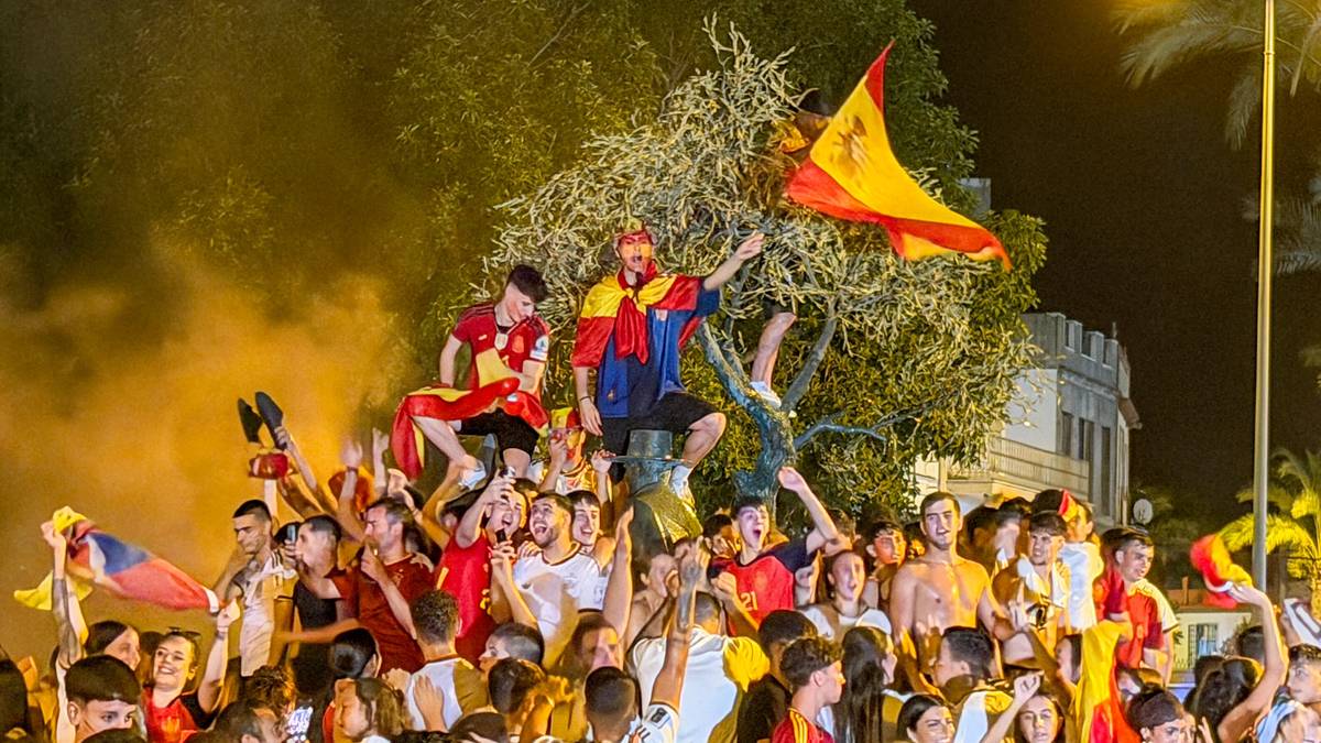 Madrid Erupts in Celebration as Spain's World Cup Heroes Return Home