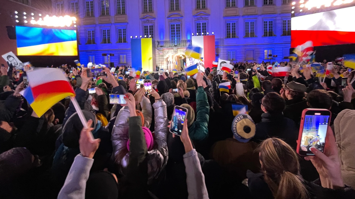 Zmiana w relacjach z Ukrainą. Dwie trzecie Polaków z jednoznaczną oceną