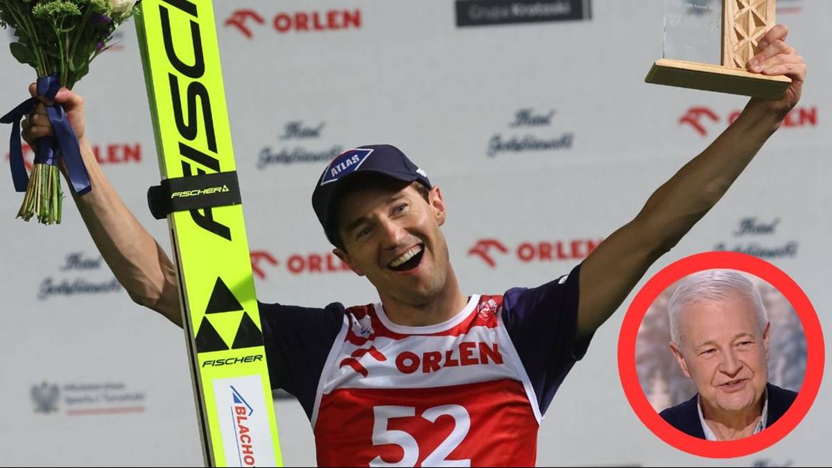 Adam Małysz w stroju sportowym z bukietem kwiatów i podium, z numerem 52 na piersi. W prawym dolnym rogu zdjęcie starszego mężczyzny.