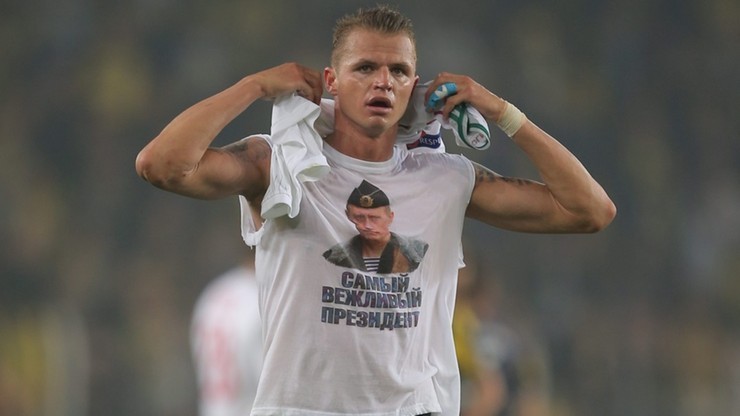 Piłkarz Lokomotiwu Moskwa zapłaci 300 tysięcy euro kary za koszulkę z Putinem!