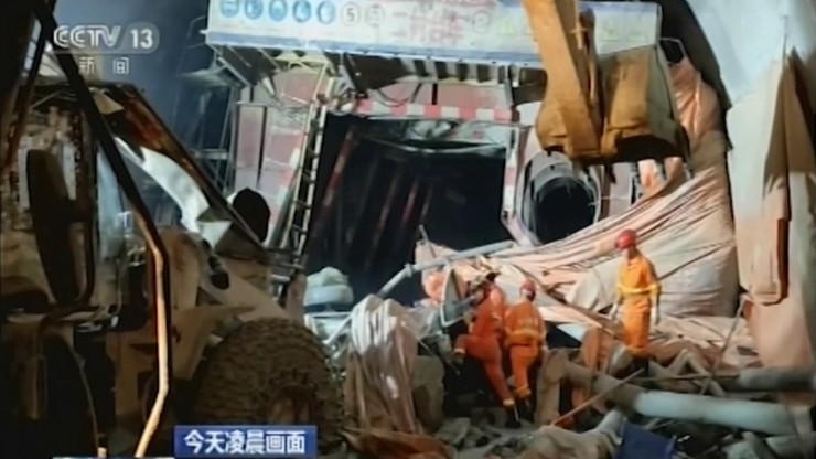 Katastrofa budowlana w Chinach. Cztery osoby zginęły w wyniku zawalenia się tunelu
