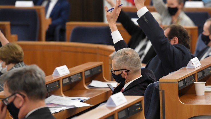Senat przyjął i skierował do Sejmu projekt opóźniający wdrożenie kolejnych etapów PPK