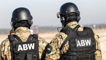 Wraca sprawa kawalerki Nawrockiego. Jest komunikat ze służb