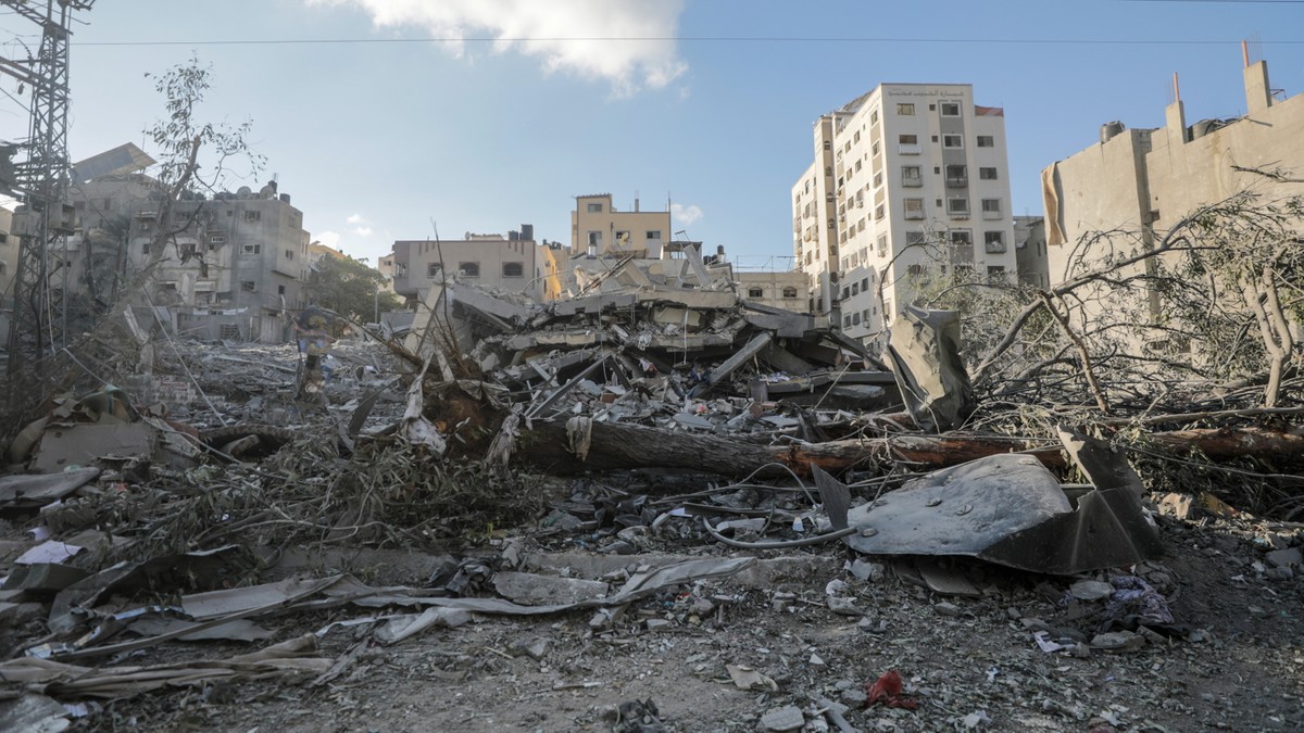 Wojna w Izraelu. Armia izraelska: Hamas ostrzelał kolumnę uchodźców w Strefie Gazy