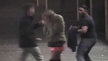 Brytyjska policja opublikowała nagranie z ataku na Polkę