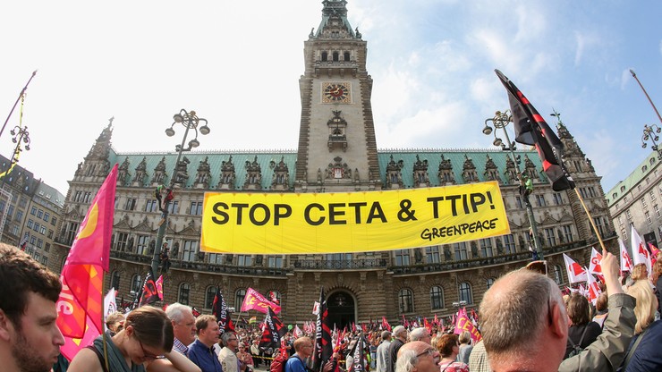 "STOP CETA - STOP TTIP". Demonstracje przeciwko umowom o wolnym handlu