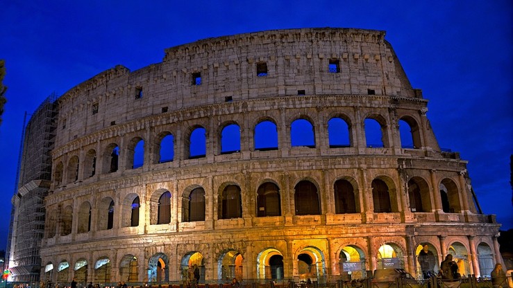 Rzymskie Koloseum zabezpiecza się przed wandalami