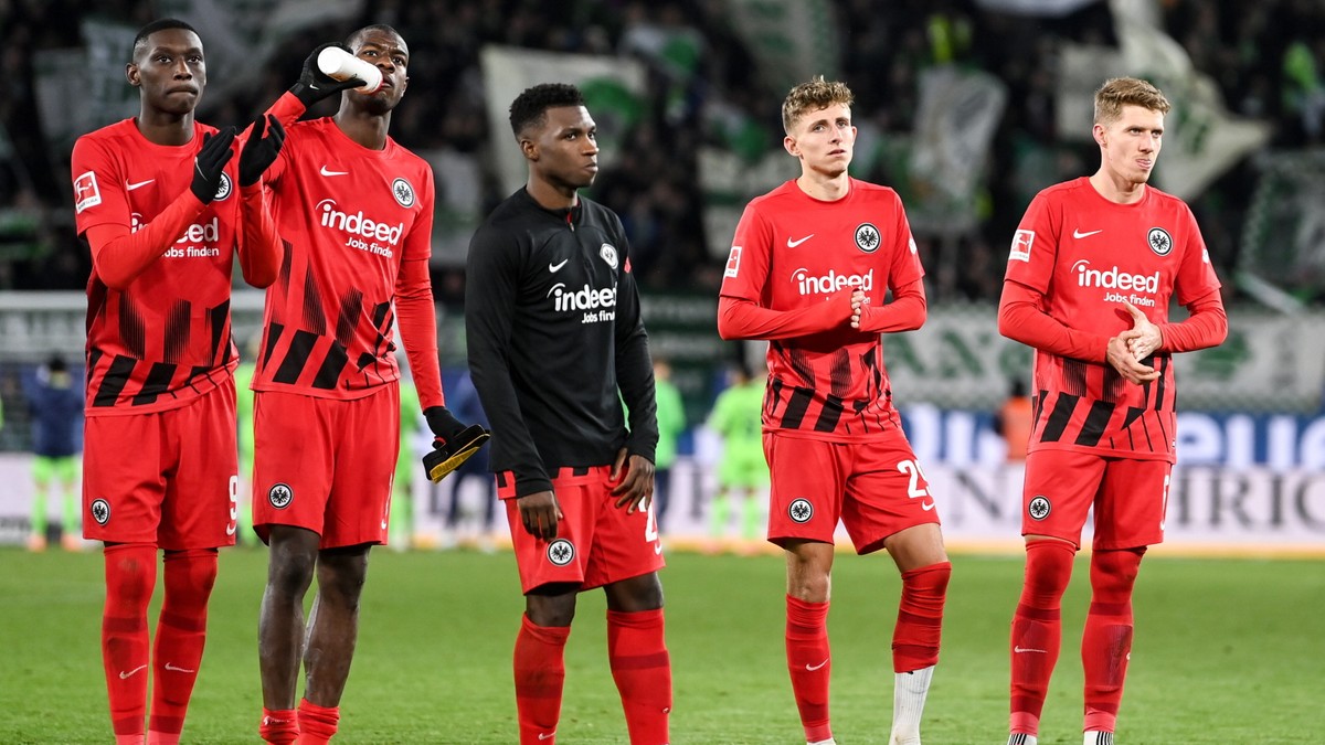 Kibice Eintrachtu Frankfurt nie obejrzą meczu w Neapolu