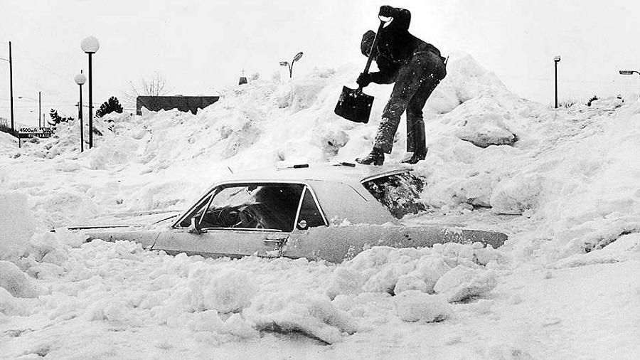 Po wielkiej śnieżycy w stanie Ohio w USA w 1966 roku. Fot. The Blade / Pexels.