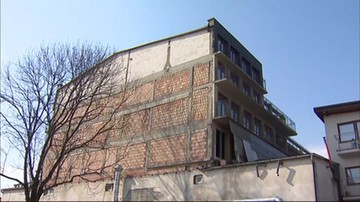 Kraków: Blok nad domem przy ul. Centralnej. Naczelny Sąd Administracyjny nakazał rozbiórkę