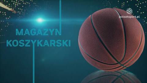 Piłka do koszyk&oacute;wki na ciemnym tle, z napisem "Magazyn Koszykarski" po lewej stronie.